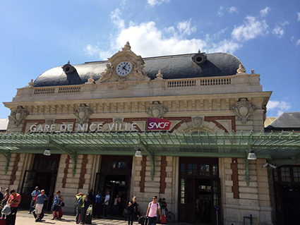 ニース駅